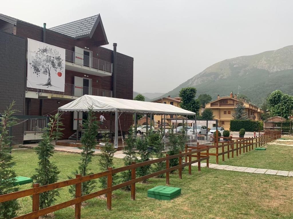Grand Chalet Delle Rocche ร็อคคาดีเมซโซ่ ภายนอก รูปภาพ